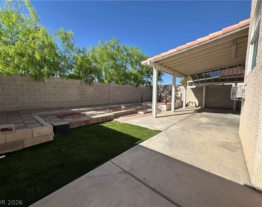 8275 Cedar Leaf Drive - Photo Thumbnail 23