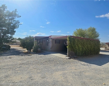 700 W Kimberly Avenue - Photo Thumbnail 2