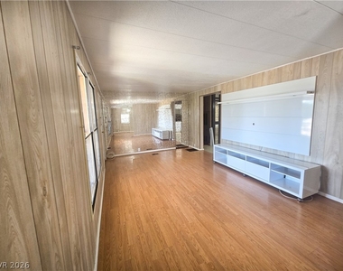 700 W Kimberly Avenue - Photo Thumbnail 4