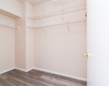 7255 W Sunset Road - Photo Thumbnail 17
