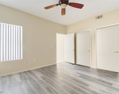 7255 W Sunset Road - Photo Thumbnail 16