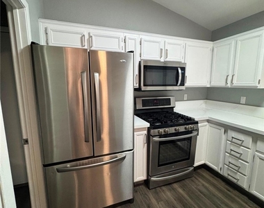 4339 Coyote Crest Court - Photo Thumbnail 6