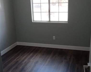 4339 Coyote Crest Court - Photo Thumbnail 2