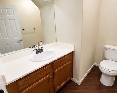 3341 Salmon Creek Drive - Photo Thumbnail 6