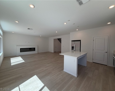 10021 Cooper Mountain Street - Photo Thumbnail 6