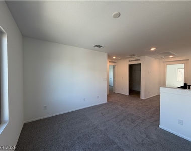 10021 Cooper Mountain Street - Photo Thumbnail 13