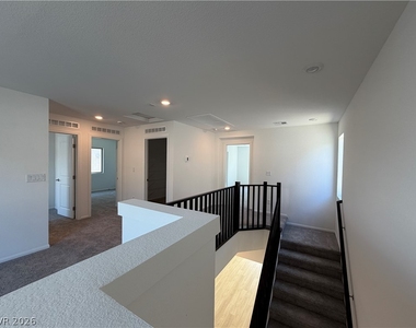 10021 Cooper Mountain Street - Photo Thumbnail 12