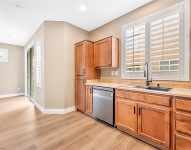 7616 Perla Del Mar Avenue - Photo Thumbnail 7