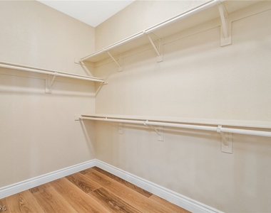 7616 Perla Del Mar Avenue - Photo Thumbnail 11