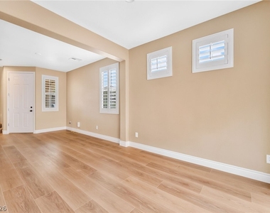 7616 Perla Del Mar Avenue - Photo Thumbnail 5