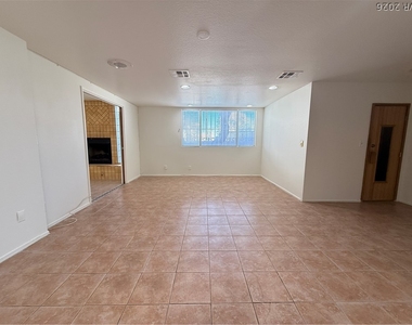 7227 Limestone Road - Photo Thumbnail 11