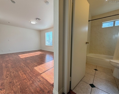 7227 Limestone Road - Photo Thumbnail 23