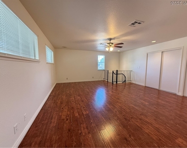 7227 Limestone Road - Photo Thumbnail 15