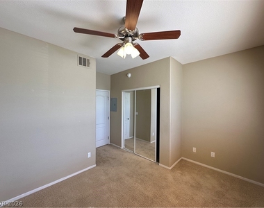 1621 Queen Victoria Street - Photo Thumbnail 16