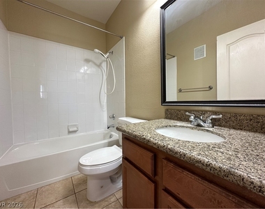 1621 Queen Victoria Street - Photo Thumbnail 9