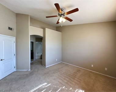 1621 Queen Victoria Street - Photo Thumbnail 10