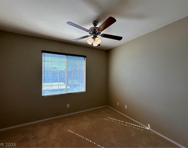 1621 Queen Victoria Street - Photo Thumbnail 15