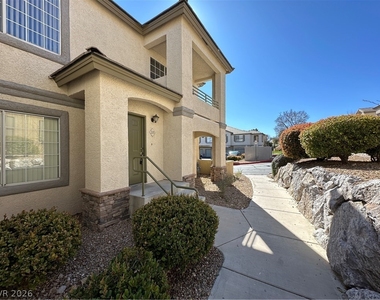 1621 Queen Victoria Street - Photo Thumbnail 2