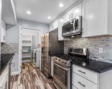 7885 W Flamingo Road - Photo Thumbnail 12