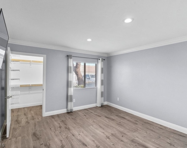 7885 W Flamingo Road - Photo Thumbnail 18