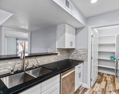 7885 W Flamingo Road - Photo Thumbnail 13