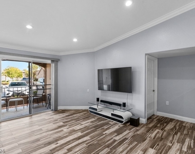 7885 W Flamingo Road - Photo Thumbnail 11