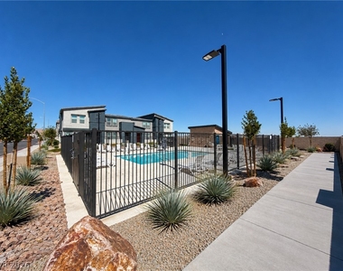 3730 Celesta Vista Avenue - Photo Thumbnail 26