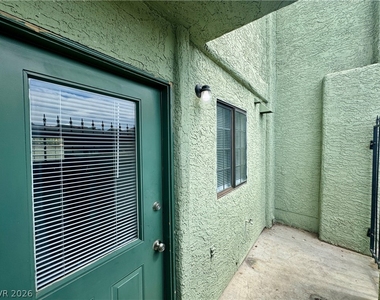 7048 Burcot Avenue - Photo Thumbnail 3
