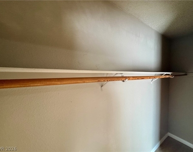 7048 Burcot Avenue - Photo Thumbnail 22