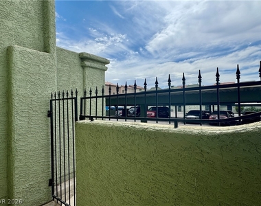 7048 Burcot Avenue - Photo Thumbnail 4