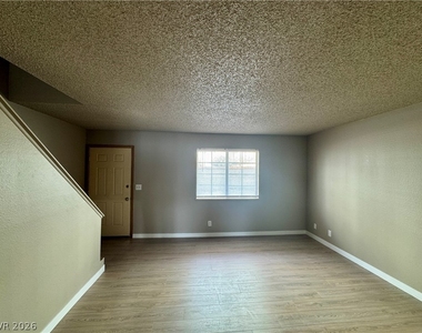 7048 Burcot Avenue - Photo Thumbnail 10