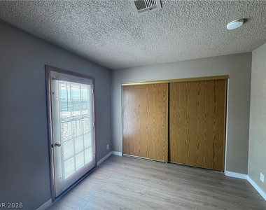 7048 Burcot Avenue - Photo Thumbnail 21