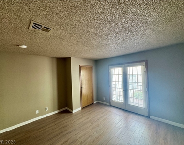 7048 Burcot Avenue - Photo Thumbnail 14