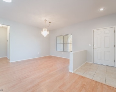 2571 Thatcher Avenue - Photo Thumbnail 5