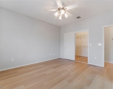 2571 Thatcher Avenue - Photo Thumbnail 21