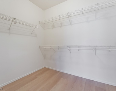2571 Thatcher Avenue - Photo Thumbnail 23