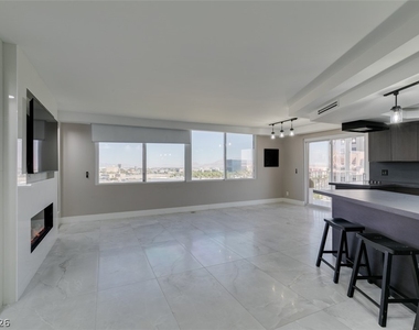 205 E Harmon Avenue - Photo Thumbnail 1