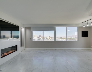 205 E Harmon Avenue - Photo Thumbnail 3