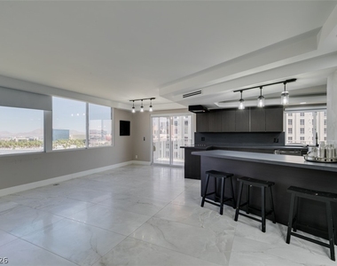 205 E Harmon Avenue - Photo Thumbnail 2