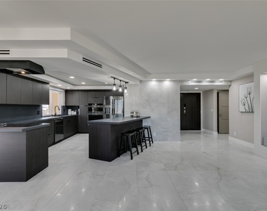 205 E Harmon Avenue - Photo Thumbnail 8
