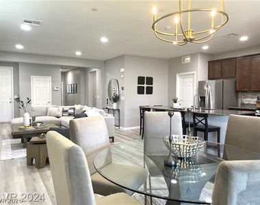 2828 Aragon Terrace Way - Photo Thumbnail 15