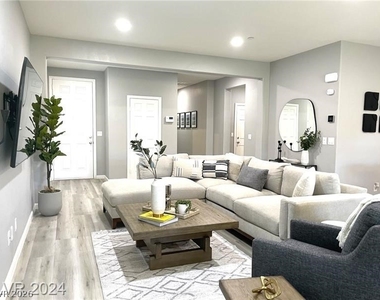 2828 Aragon Terrace Way - Photo Thumbnail 4