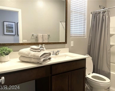 2828 Aragon Terrace Way - Photo Thumbnail 24