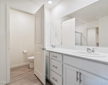 3366 La Cura Avenue - Photo Thumbnail 7