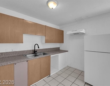 2908 Poplar Avenue - Photo Thumbnail 5