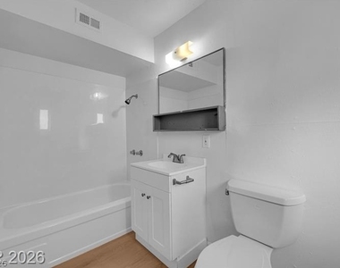 2908 Poplar Avenue - Photo Thumbnail 2