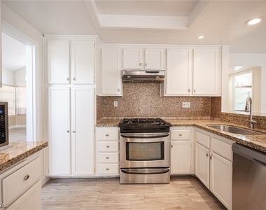 1416 Grey Hunter Drive - Photo Thumbnail 21