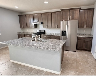 4727 High Anchor Street - Photo Thumbnail 4