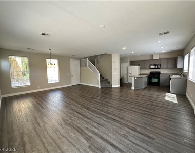 3589 Pinnate Drive - Photo Thumbnail 4