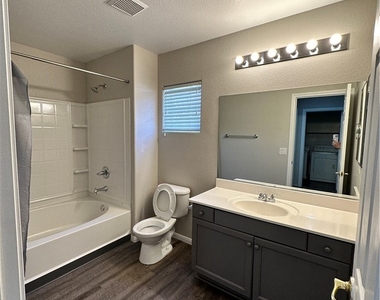 3589 Pinnate Drive - Photo Thumbnail 12